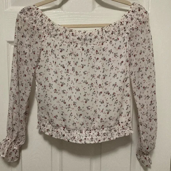 Abercrombie & Fitch White Ditsy Floral Cropped Off Shoulder Long Sleeve Blouse - Picture 8 of 8